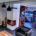 House Sabala 2 *