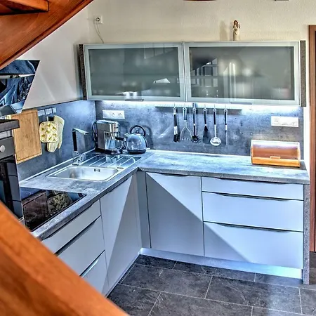 House Sabala 2 *